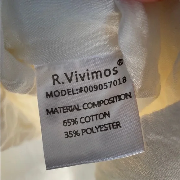 Elegant Long Sleeve White Dress with Gray Accents - Picture 2 of 7